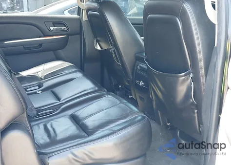 2007 Chevrolet Suburban 1500 Ltz из США, поврежденный, VIN 3GNFC160X7G163024